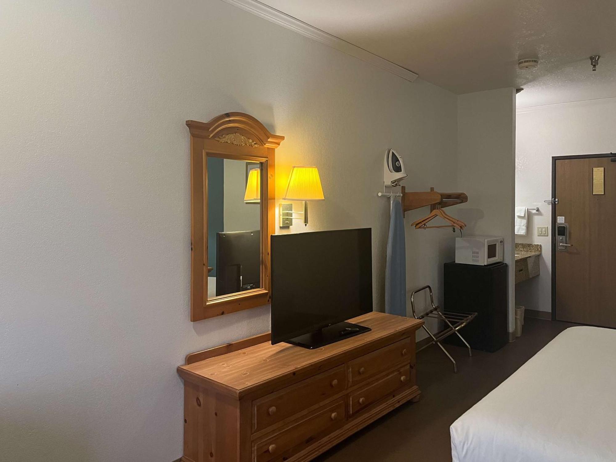 Motel 6 Portland, In ภายนอก รูปภาพ